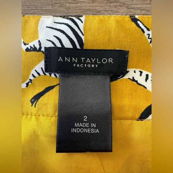 Ann Taylor Factory Novelty Print Zebra Stampede Safari Mustard Yellow Skirt Sz 2 - Picture 4 of 7